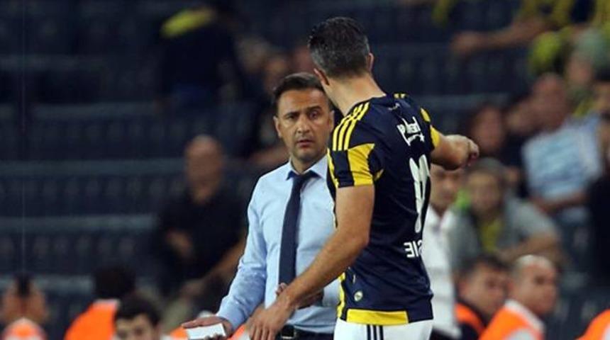 Pereira'dan Van Persie i&ccedil;in flaş karar