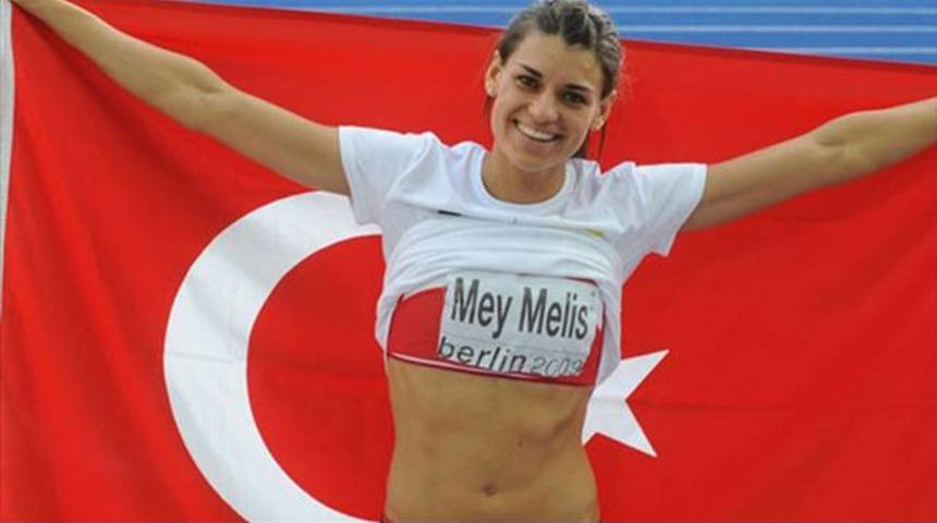 Melis Mey geri d&ouml;nmekten mutlu