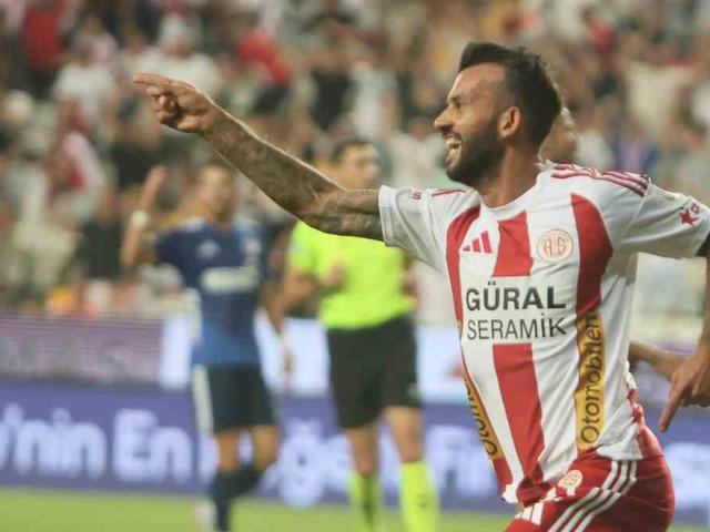 Antalyaspor, Kasımpaşa'yı ligin ilk haftasında devirdi!