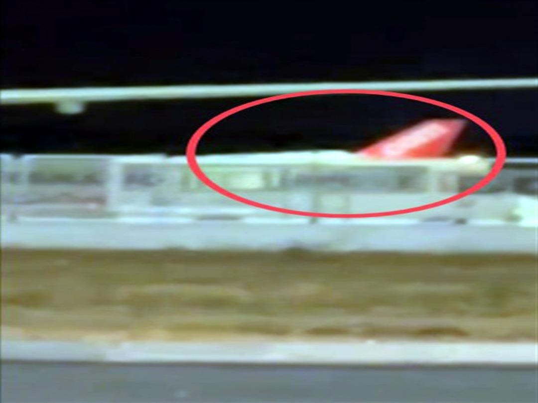 Antalya dan kalkan uçak, iniş takımlarındaki sorun nedeniyle geri döndü 1