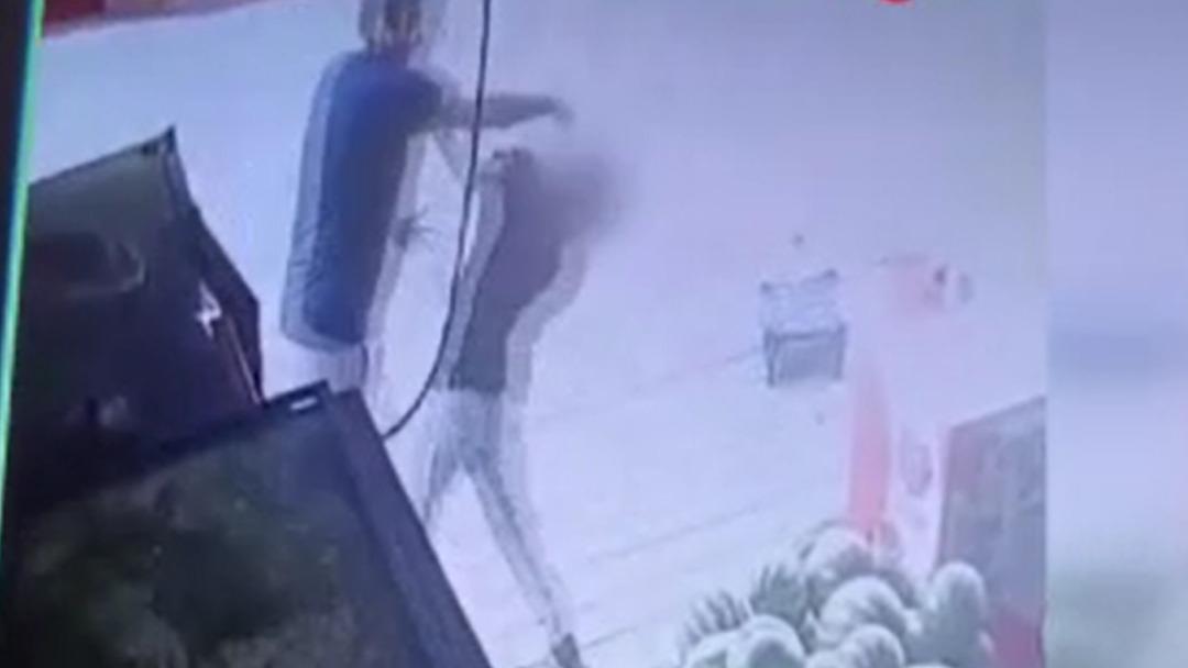 Marulu beğenmedi siparişi getiren çocuğu dövdü! O bekçi serbest bırakıldı 3