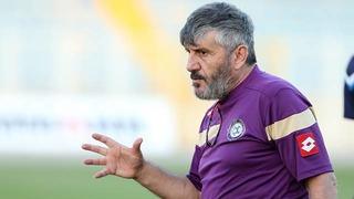Mustafa Reşit Akçay ligin büyük takımlarına acımıyor