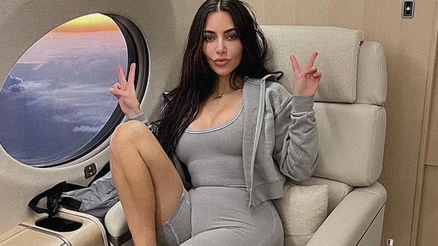 Amerika'da yasak olunca Meksika'ya uçtu! Kim Kardashian ameliyat anını paylaştı