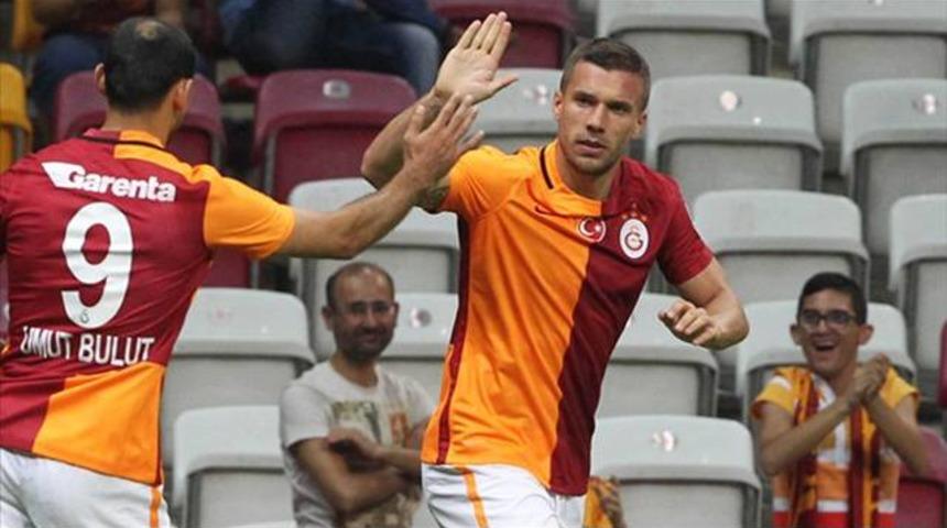 Galatasaraylı Podolski Atat&uuml;rk Olimpiyat Stadı'nda
