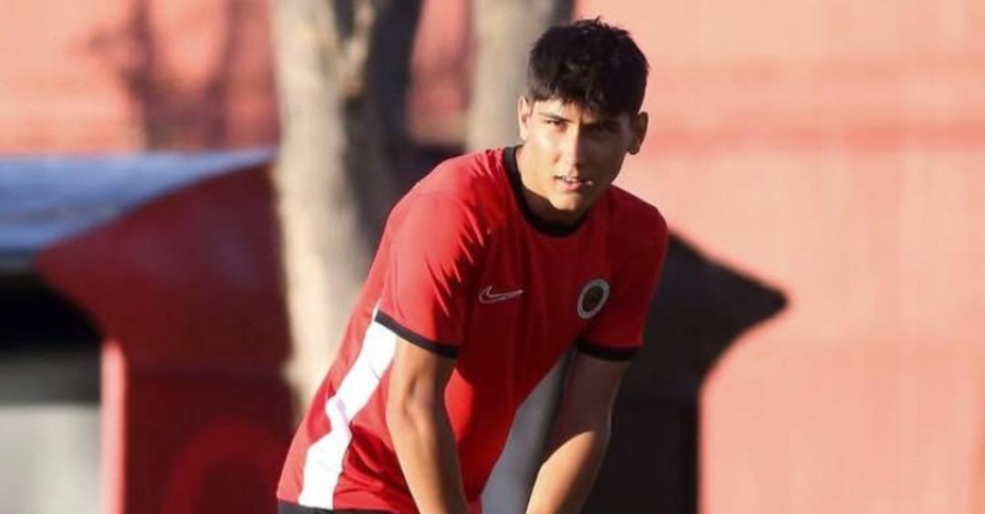 Herkes onu konuşuyor! Süper Lig tarihine geçti... 2 hafta önce profesyonel oldu 15 yaşında maça çıktı: Furkan Ayaz Özcan... 1