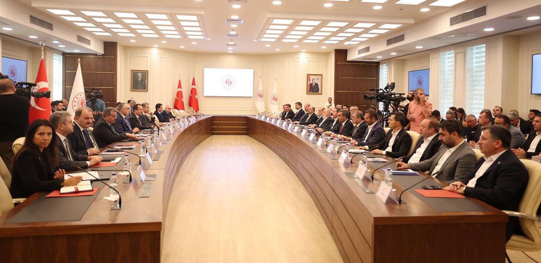 Memur ve emekliler için kritik toplantı sonlandı: Görüşmeden ne çıktı? 5