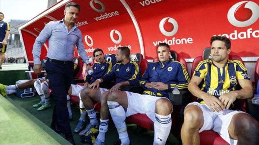 Victor Pereira'dan flaş Van Persie kararı!