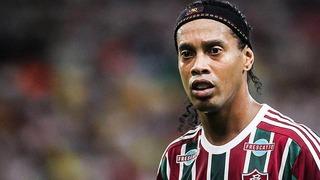 Ronaldinho'nun sözleşmesi feshedildi