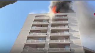 Bağcılar'da 15 katlı bir binada çıkan yangın 2 saatlik uğraş sonucu söndürüldü