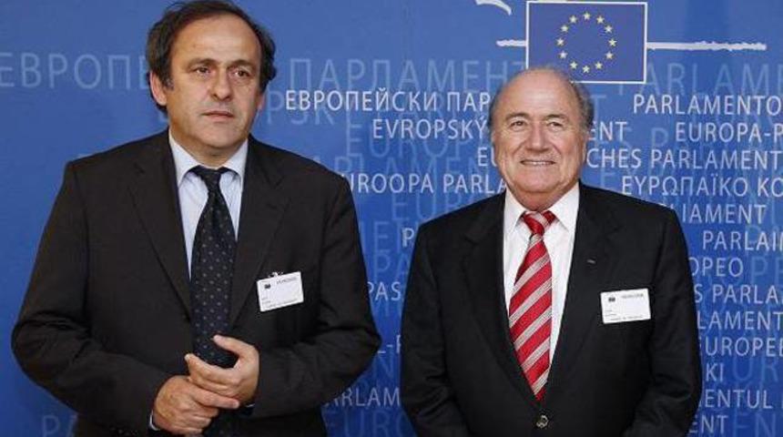 FIFA'da deprem! İkisi birden...