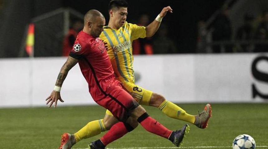 Galatasaray kendini vurdu