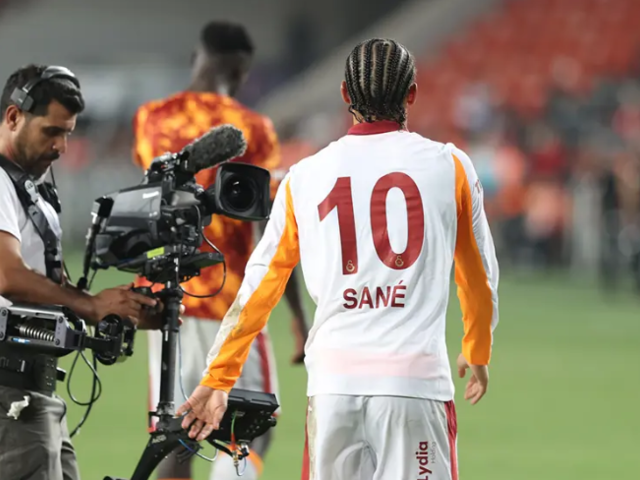 Leroy Sane Gaziantep FK maçında gördüklerine inanamadı! Maç sonrası soyunma odasında esti gürledi