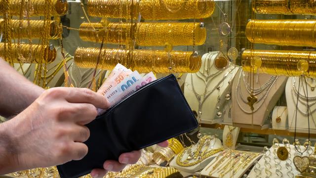 '149 bin TL geri alabilirler' Kuyumcudan altın alanları uyardı! Kredi kartı ile...