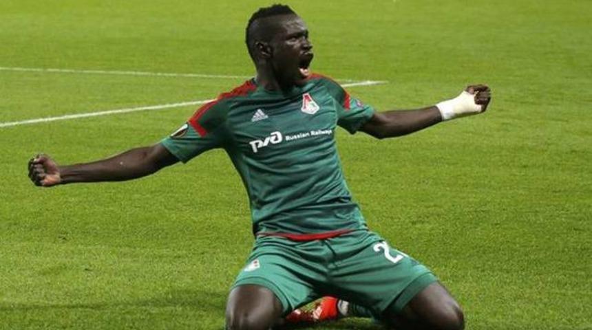 Niasse atıyor, Galatasaray bakıyor