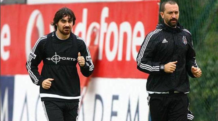 Veli Kavlak sahaya indi