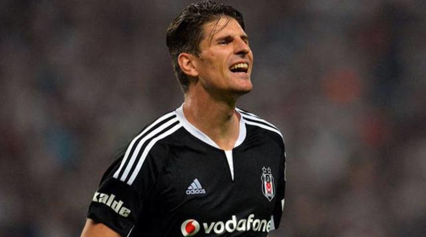 Mario Gomez, Barcelona hayranı &ccedil;ıktı