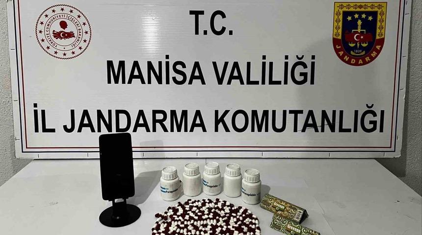 Kula’da durdurulan araçtan sentetik uyuşturucu çıktı