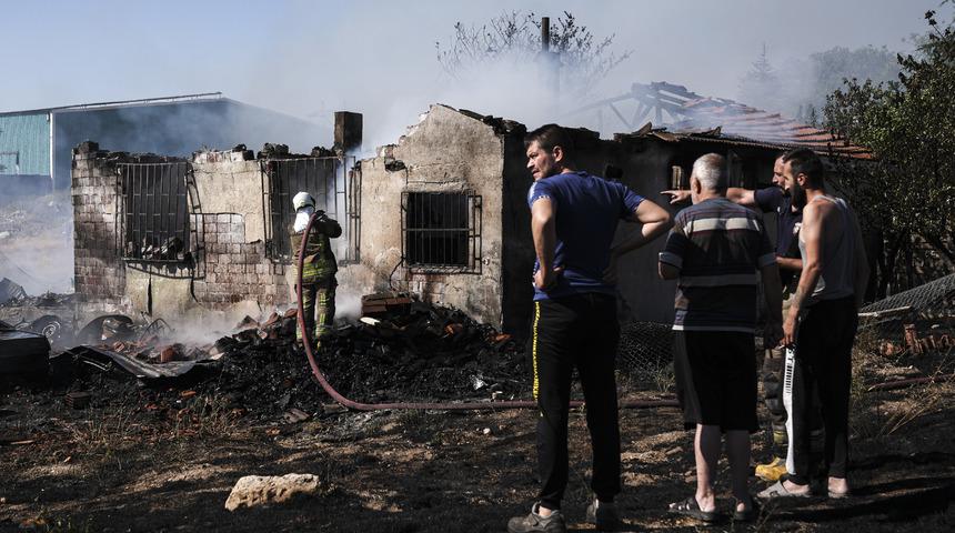 Ankara Hurdacılar Sanayi Sitesi'ndeki yangın kontrol altına alındı