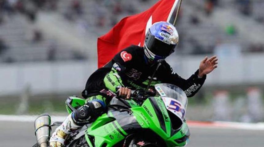 Kenan Sofuoğlu şampiyon!