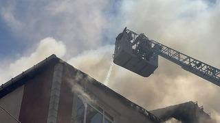 Esenler'de 3 apartmanı etkileyen yangın söndürüldü