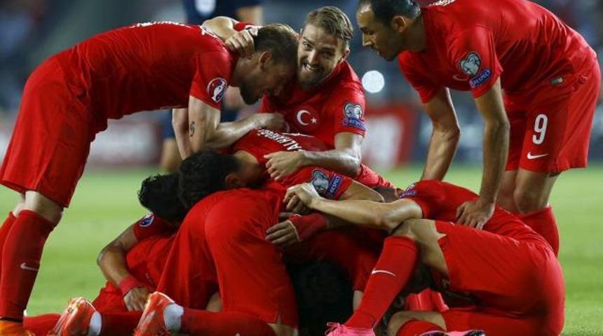 &Ccedil;ek Cumhuriyeti &ndash; T&uuml;rkiye ma&ccedil;ı canlı yayınla Show Tv&rsquo;de