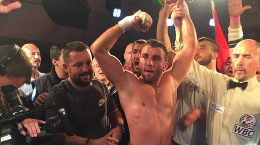 Avni Yıldırım rahat kazandı