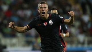 UEFA'dan Podolski'ye: 'Gördün mü?'