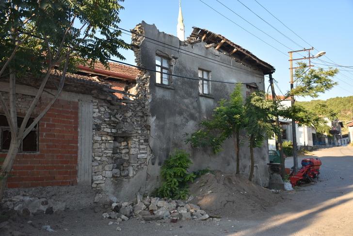 Balıkesir'den kabus gibi fotoğraflar! Gün ağarınca ortaya çıktı G2