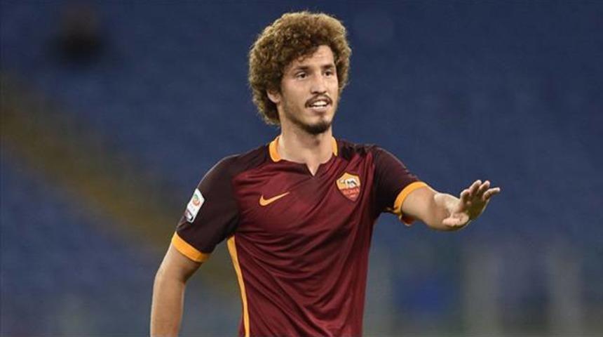 Salih U&ccedil;an alkışlandı, Roma kazandı