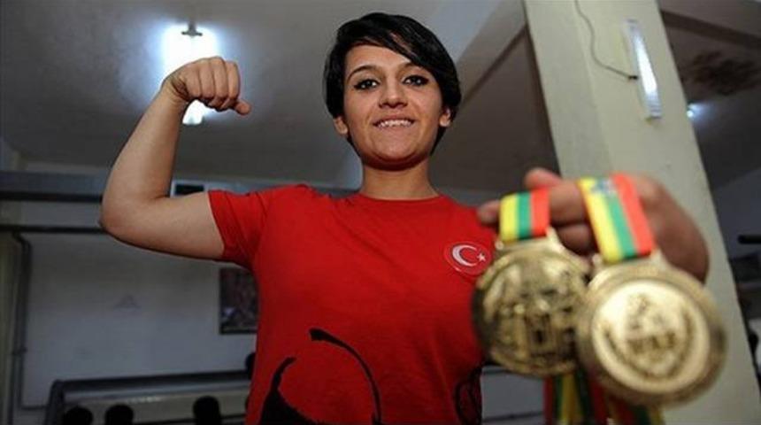 "D&uuml;nyanın bileğini" b&uuml;kmek istiyor