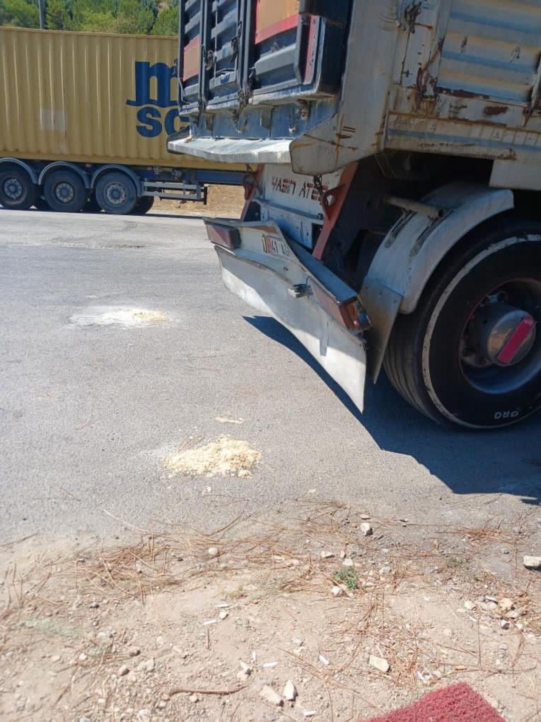 Sosyal medya fenomeninden acı haber! Kaza görüntüleri ortaya çıktı: Kamyonun altına girdi... 3