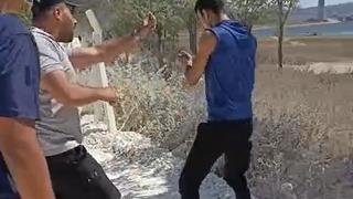 Hafriyat kamyonu sürücüsünden yabancı uyruklu vatandaşa tehdit iddiası