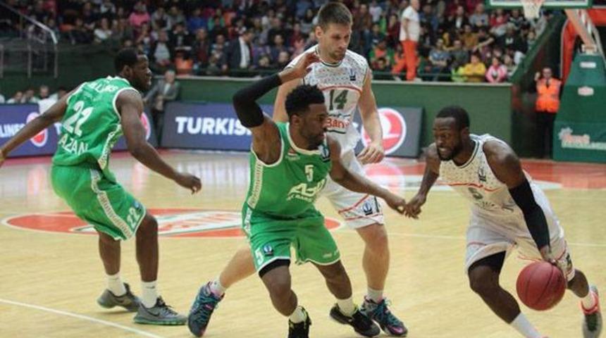 Banvit 79 - 85 Unics Kazan