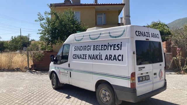 Balıkesir'deki depremde ölen kişinin cenazesi İzmir'e gönderildi