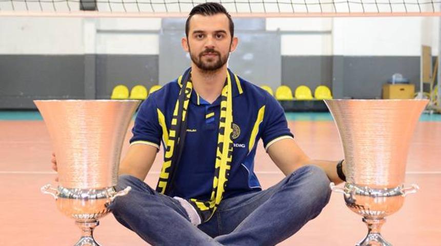 Fenerbahçe Arslan Ekşi ile yollarını ayırdı