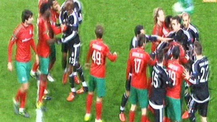 Lokomotiv Moskova-Beşiktaş maçında gergin anlar