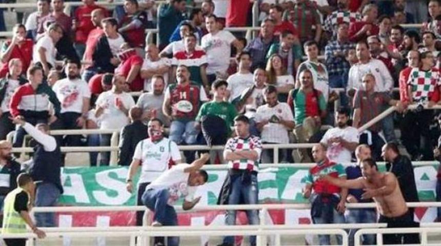 Atina'da bir T&uuml;rk taraftar bı&ccedil;aklandı!