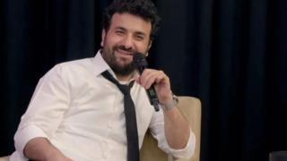 Exxen'den ayrıldığını duyurmuştu! Hasan Can Kaya Bodrum'da aşk tatilinde! Yeni sevgilisiyle görüntülendi 