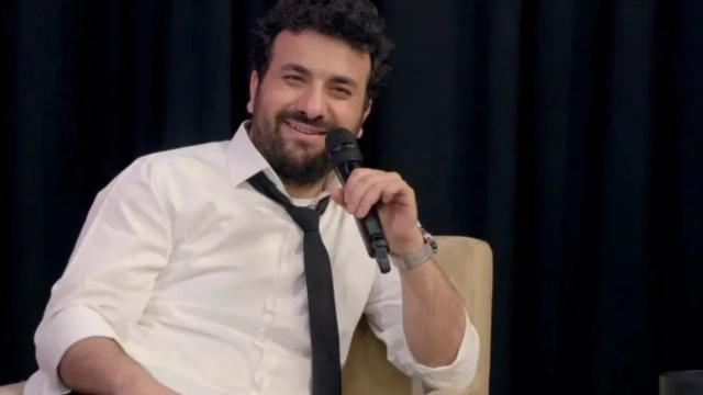 Exxen'den ayrıldığını duyurmuştu! Hasan Can Kaya Bodrum'da aşk tatilinde! Yeni sevgilisiyle görüntülendi 