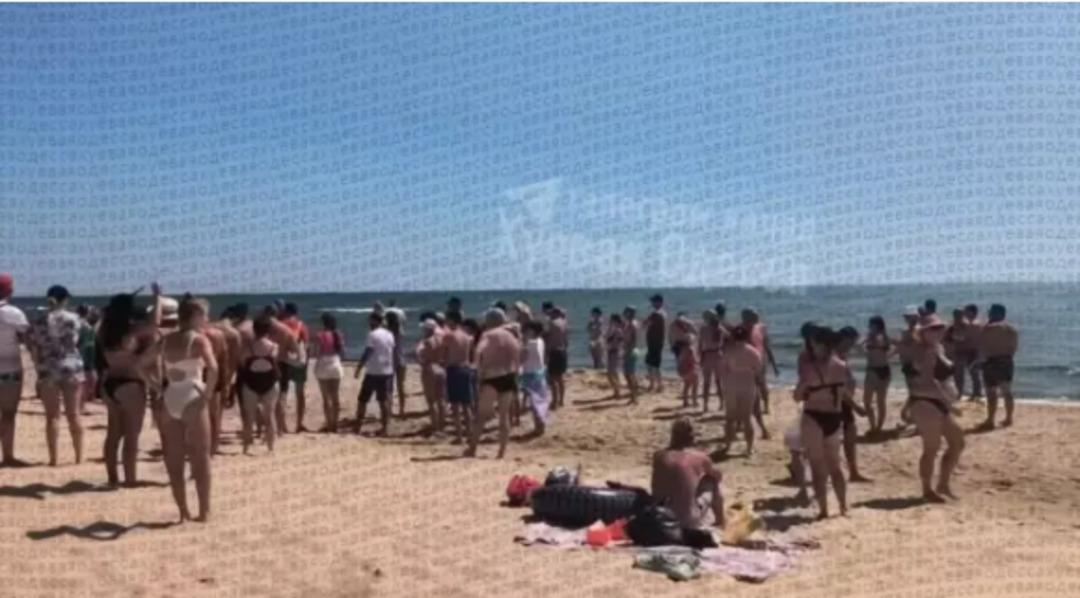 Denizin ortasında savaş bombası patladı: 3 kişi hayatını kaybetti! 1