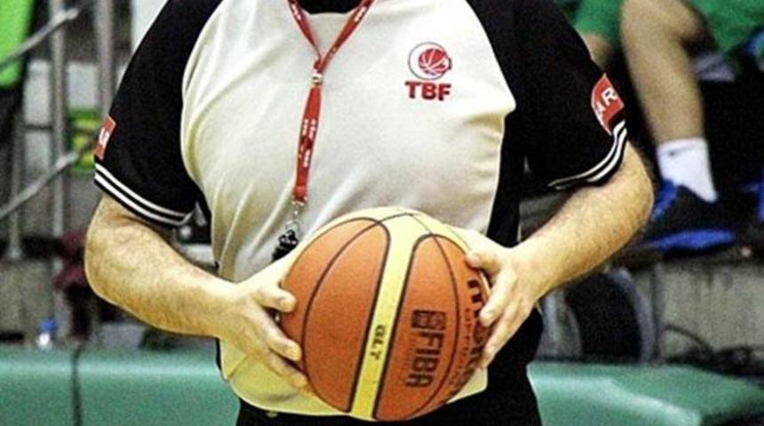 Basketbol hakemlerinden görülmemiş protesto