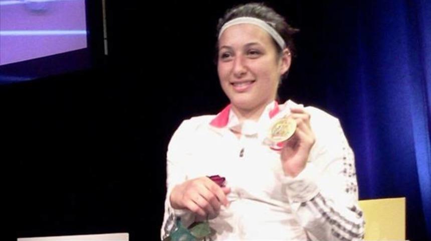 Hamide Kurt d&uuml;nya ikincisi