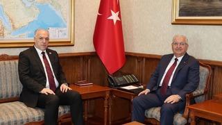 Milli Savunma Bakanı Güler, Kosova Bölgesel Kalkınma Bakanı Damka ile görüştü