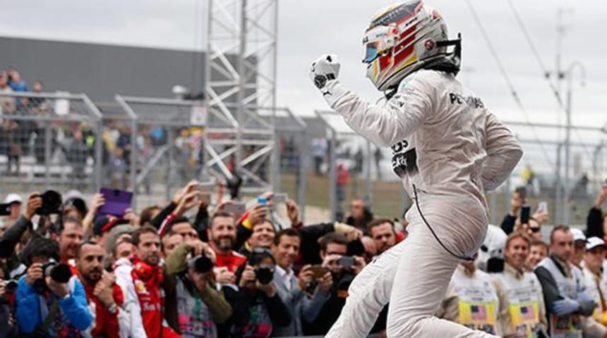 &Ccedil;ocukluk hayalini ger&ccedil;ekleştirdi!