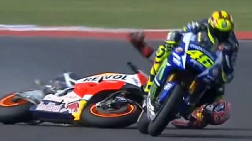 Pedrosa kendi başını yaktı