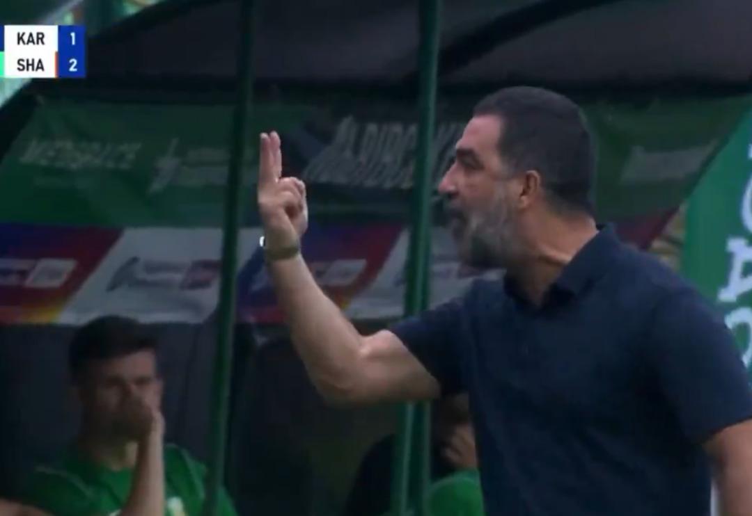 Tüm ülke Arda Turan ı konuşuyor! Maç sırasında çılgına döndü, söyledikleri yayına yansıdı...  1