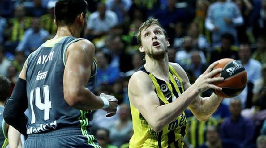 Fenerbah&ccedil;e 77 - 66 Real Madrid