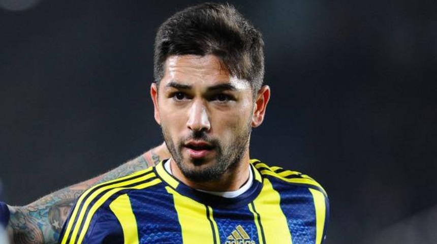Sezer &Ouml;zt&uuml;rk: 'Fenerbah&ccedil;e formasını gururla giyerim'