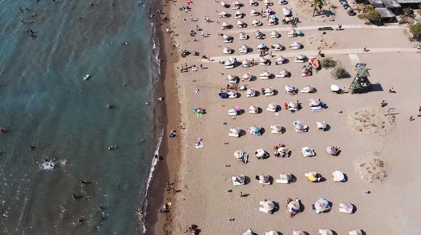 Muğla'da sıcaktan bunalanlar sahillerde yoğunluk oluşturdu