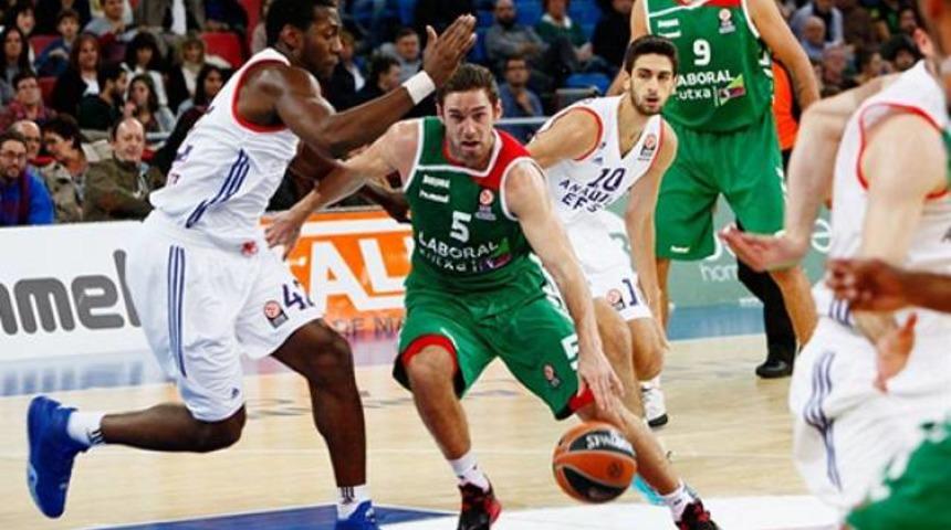 Anadolu Efes uzatmada yıkıldı!